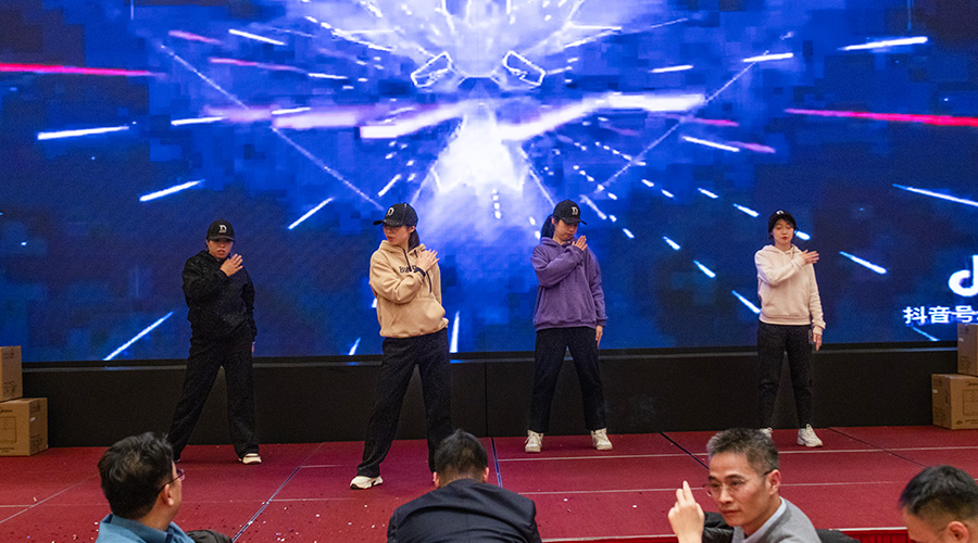 变革创新，突破前行 | XPJ储能2023年终总结大会及2024年迎新年会圆满落幕