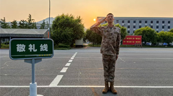 阅兵背后的故事：用军人底色书写“星榜样”风采